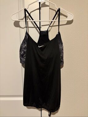 Nike Black Womens Swim Tankini w/ black and white tie dye sports bra underneath